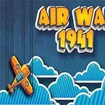 Et farverigt billede med teksten AIR WAR 1941 på en blå baggrund, med to flyvemaskiner omringet af skyer nederst