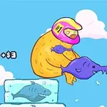 En figur med en pink hjelm flyver gennem luften med fisk i hænderne over en isblok med en haj indeni, mod en blå himmel med skyer