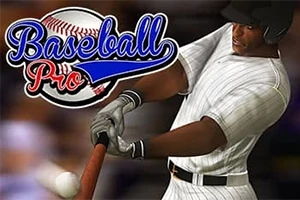En baseballspiller svinger et bat iført en stribet hvid uniform, med teksten Baseball Pro og en baseball bagved