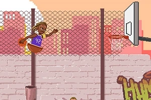 En pixelkunst-scene med en basketballspiller, der iført en lilla trøje laver en slam dunk på en udendørs bane foran et hegn og bybaggrund