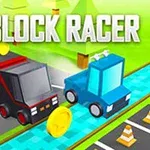 To blokformede køretøjer kører på en vej med gyldne mønter og trafikkegler, samt teksten Block Racer øverst