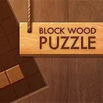 Træbrikker arrangeret på et bræt ved siden af et skilt med teksten Block Wood Puzzle