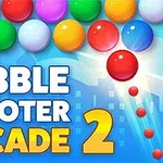 Farverige bobler i forskellige rækker med teksten BUBBLE SHOOTER ARCADE 2 i forgrunden