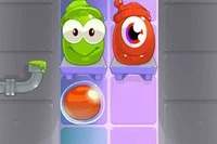 I Candy Monsters skal spillerne fodre monstre med den rigtige farve slik