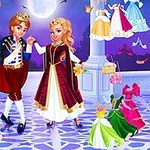 En prins og prinsesse står på en balkon under en fuldmåne, omgivet af forskellige elegante tøjvalg og tilbehør