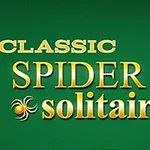 Grøn baggrund med teksten Classic Spider Solitaire og tre spillekort med symbolerne spar, hjerter og klør