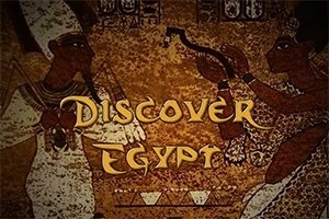 To egyptiske figurer i egyptisk kunststil med teksten Discover Egypt i midten