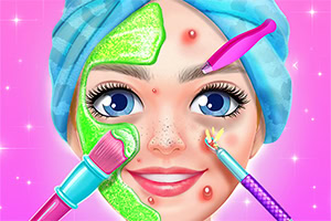 Ung kvinde med makeup og ansigtsmaske bliver plejet med forskellige kosmetiske værktøjer