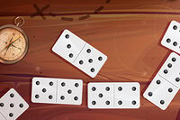 Spil klassisk domino med flotte grafikker, samlerobjekter og spændende