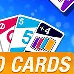 Farverige spillekort med numre og symboler samt teksten DUO CARDS på en blå baggrund