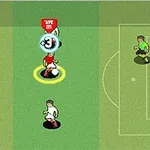 To animerede figurer spiller fodbold på en græsplæne med et mål i baggrunden