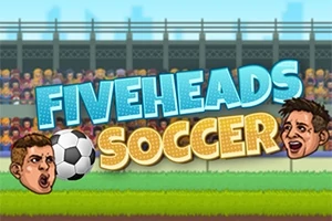 To ansigter med karikerede udtryk og en fodbold foran en stadionbaggrund med teksten Fiveheads Soccer i farverige bogstaver