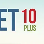 Teksten GET 10 PLUS er vist på en lys baggrund med store blå, røde og grønne bogstaver