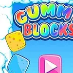 Farverige skyer og regnbuefarvede bogstaver med firkantede gummiblokke i forskellige farver omkring en pink play-knap