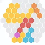 Flerfarvede, sammensatte hexagoner danner et mønster på en lysegrå baggrund