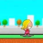 En tegneseriefigur med gult hår og pink tøj står på et skateboard foran en bybaggrund med træer og bygninger