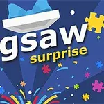 Farverigt billede med teksten Jigsaw Surprise, puslespilsbrikker i forskellige farver og et festligt mønster