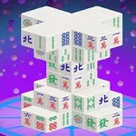 Et stablet tårn af mahjong-brikker med forskellige symboler og farver mod en lilla og blå boblebaggrund