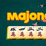 Opsætning med ordet Majong i gule bogstaver, mahjong-fliser med kinesiske tegn, og grene med lyserøde blomster