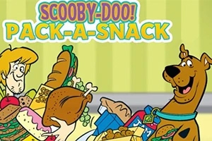 Scooby-Doo! Pack-a-Snack To tegnefilmfigurer, en person og en stor brun hund, holder bakker med mad og snacks foran en grønstribet baggrund