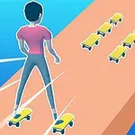 En person i en pink trøje skater på et skateboard ned ad en rampe mod flere gule skateboards