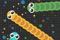 Nyd denne nye version af det berømte Slither.io!