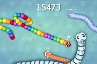 Snake IO War forener nyt popæstetik med klassiske snake-spilmekanikker