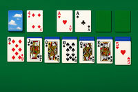 Nyd det tidløse klassiske Solitaire fra Windows