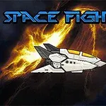 Hvidt rumskib foran en glødende gul og brun galaxehvirvel med teksten Space Fighter øverst
