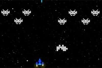 Spil dit yndlingsklassiske Space Invaders-spil på mobil eller browser