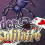 En tegneserie-edderkop og kortspil kort med teksten Spider Solitaire på en baggrund med edderkoppespind