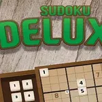 Titel Sudoku Deluxe i grøn tekst med en delvist udfyldt Sudoku-brik på træbaggrund