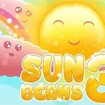Smilende sol med ansigt omgivet af lyserøde skyer og regnbuer, med teksten Sun Beams 3 i gyldne bogstaver