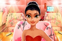 Hjælp stewardesse Tina i dette stilfulde makeover-spil!