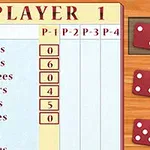 Scoringsark for Player 1 med terningsresultater af tre terninger på en træbaggrund